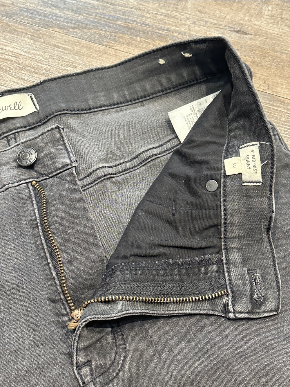 Madewell Black 9” Mid-Rise Skinny Jeans Size 30 - Picture 6 of 15